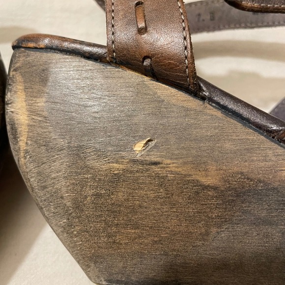 Bedstu Womens Size 7 Leather Strappy Wooden Wedge Sandals Brown - Picture 9 of 13